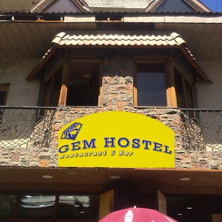 Gem Hostel Erévan Extérieur photo