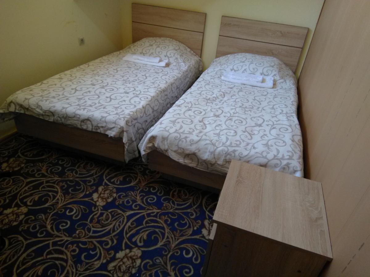 Gem Hostel Erévan Extérieur photo